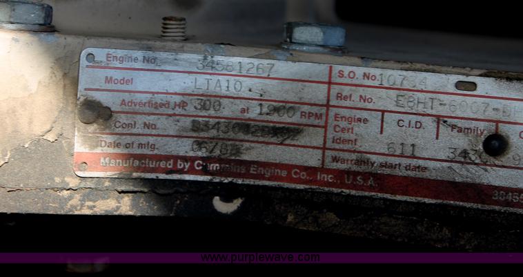 image for item E2548 1988 Ford L9000 semi truck