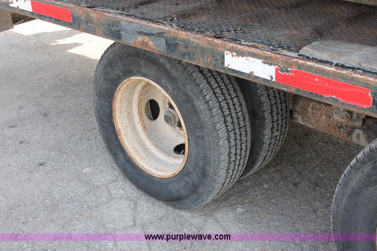 image for item E2549 1993 Landoll Haul All 37' slide axle trailer