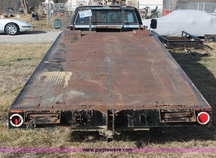 image for item E2552 1983 Chevrolet Silverado 30 car hauler truck