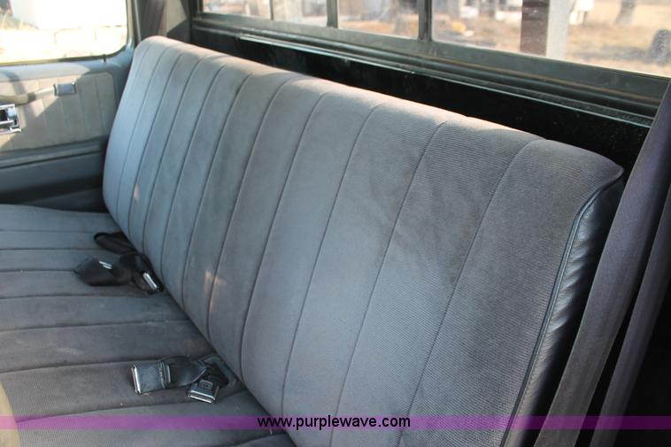 image for item E2552 1983 Chevrolet Silverado 30 car hauler truck