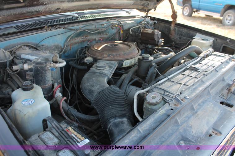 image for item E2552 1983 Chevrolet Silverado 30 car hauler truck