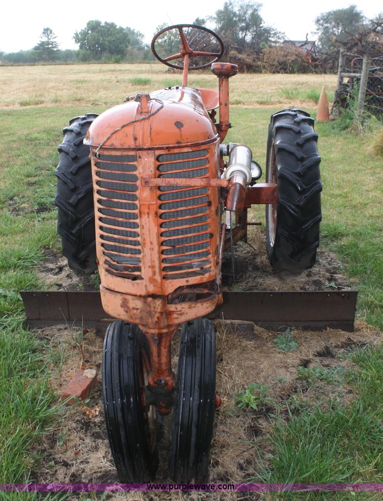 image for item E2554 1949 Case VAC tractor