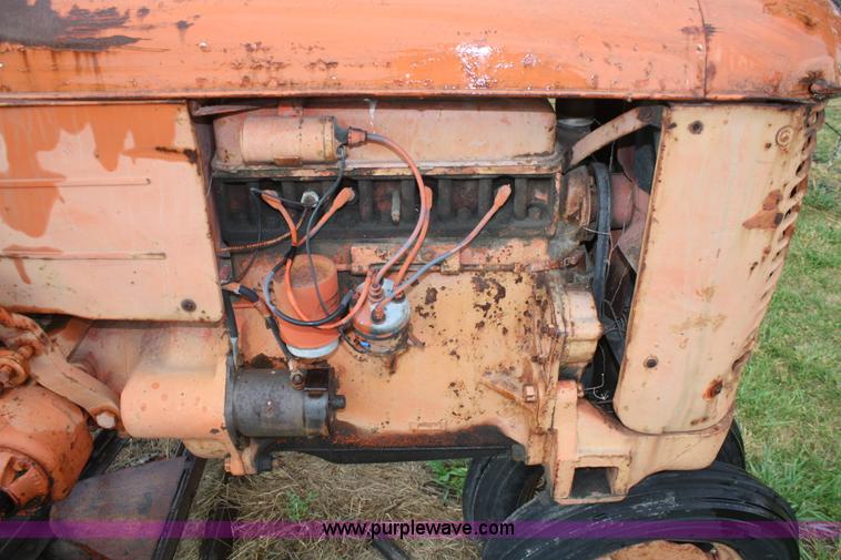 image for item E2554 1949 Case VAC tractor