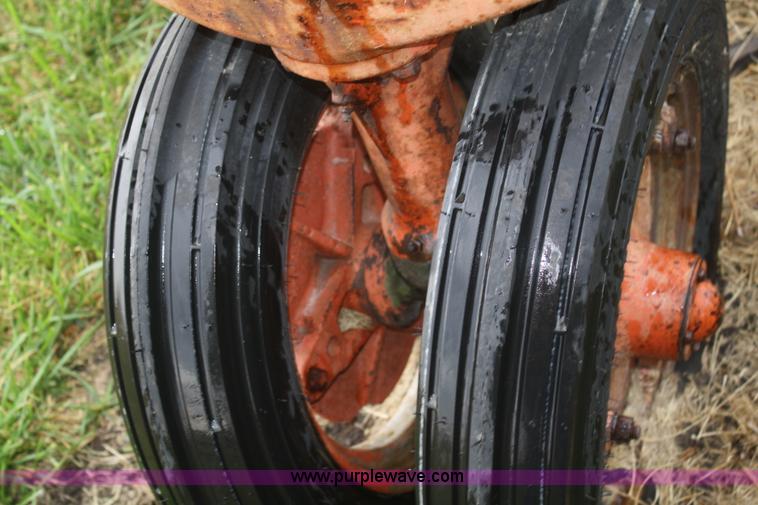 image for item E2554 1949 Case VAC tractor