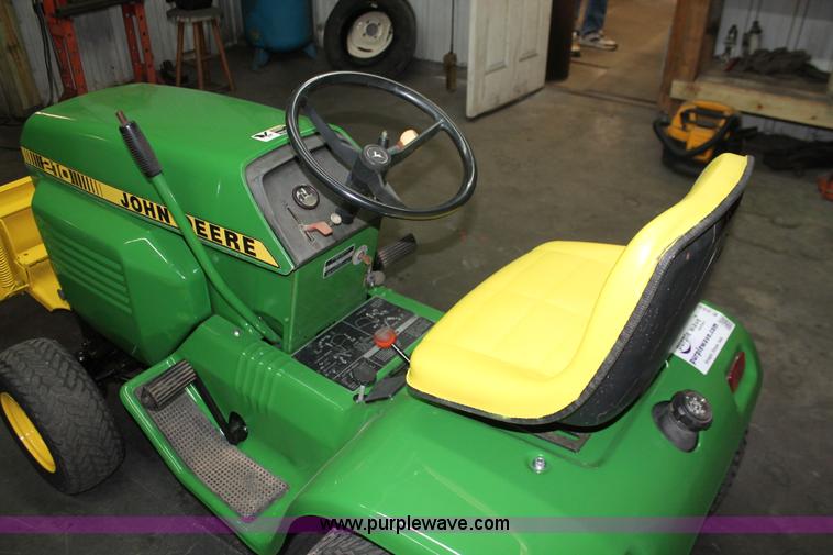 image for item E2555 John Deere 210 lawn mower