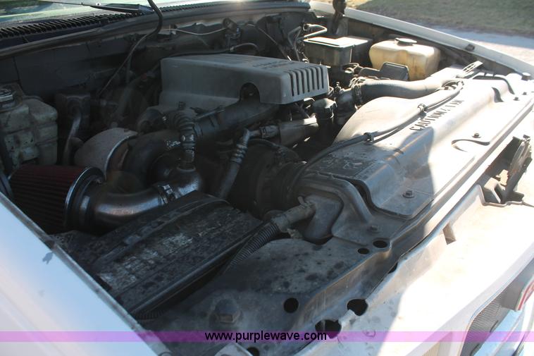 image for item E2599 1995 GMC Sierra 3500 Club Cab pickup truck