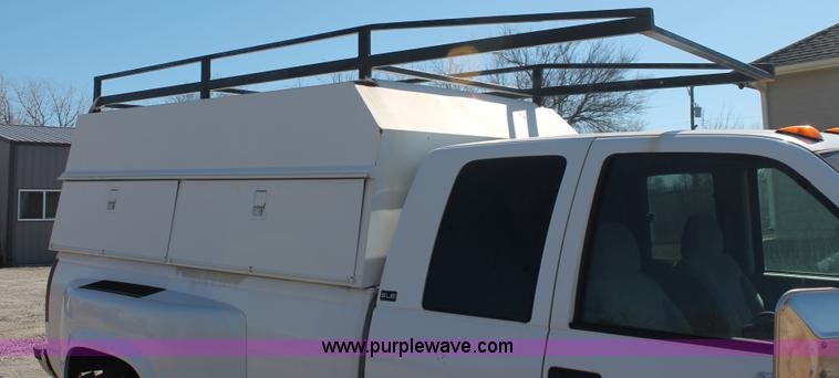 image for item E2599 1995 GMC Sierra 3500 Club Cab pickup truck