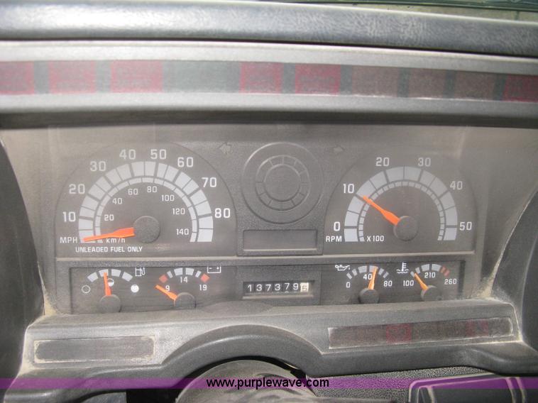 image for item E3001 1998 GMC C6500 dump/scissor lift body truck