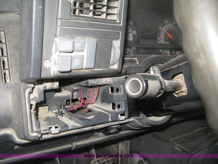 image for item E3001 1998 GMC C6500 dump/scissor lift body truck