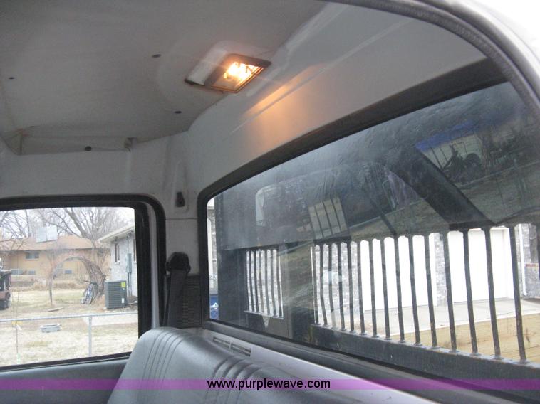 image for item E3001 1998 GMC C6500 dump/scissor lift body truck