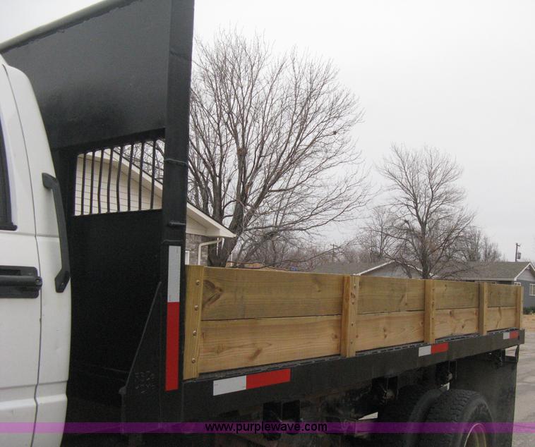 image for item E3001 1998 GMC C6500 dump/scissor lift body truck