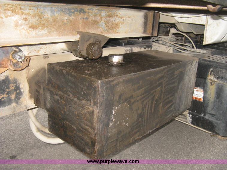 image for item E3001 1998 GMC C6500 dump/scissor lift body truck