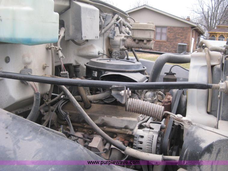 image for item E3001 1998 GMC C6500 dump/scissor lift body truck