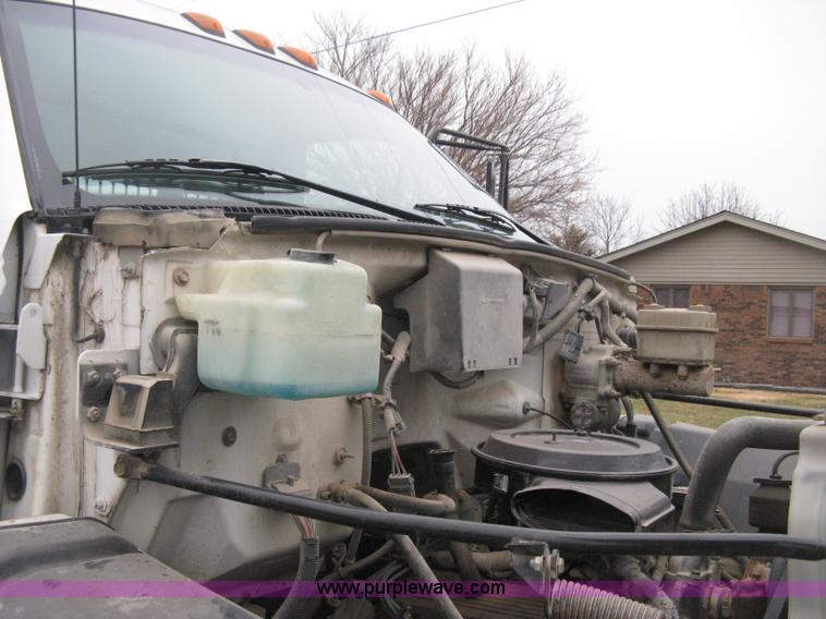 image for item E3001 1998 GMC C6500 dump/scissor lift body truck