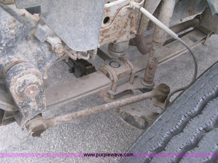 image for item E3001 1998 GMC C6500 dump/scissor lift body truck