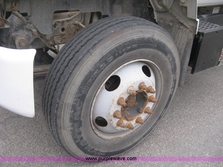 image for item E3001 1998 GMC C6500 dump/scissor lift body truck