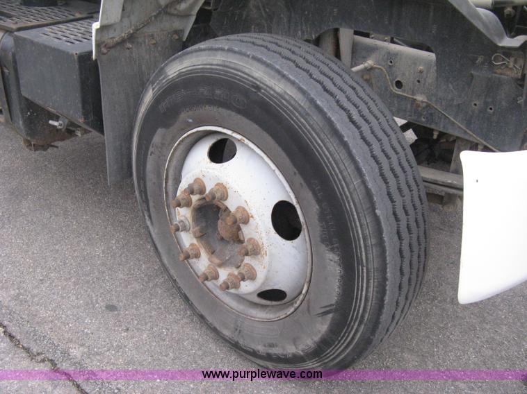 image for item E3001 1998 GMC C6500 dump/scissor lift body truck