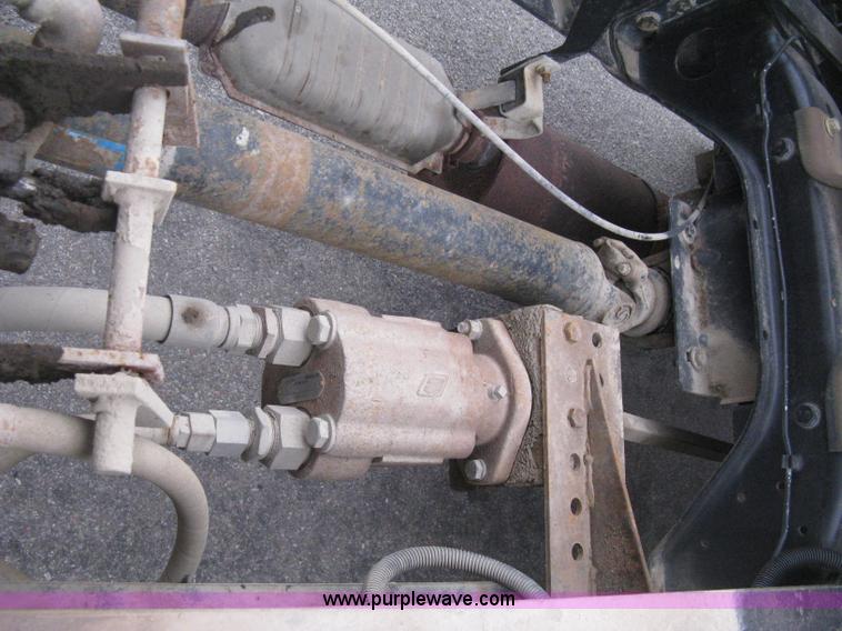 image for item E3001 1998 GMC C6500 dump/scissor lift body truck