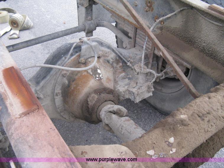 image for item E3001 1998 GMC C6500 dump/scissor lift body truck