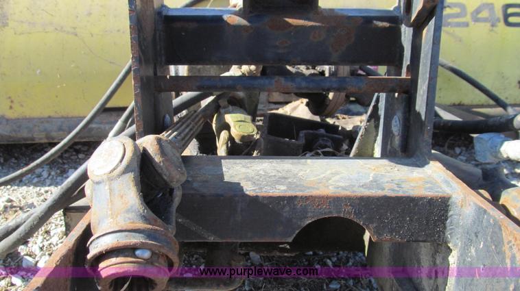 image for item E3667 John Deere 246 sweeper attachment