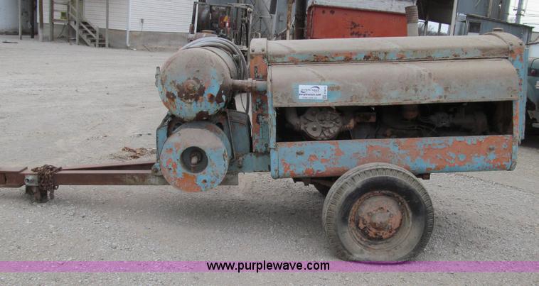 image for item E3674 Leroi air compressor