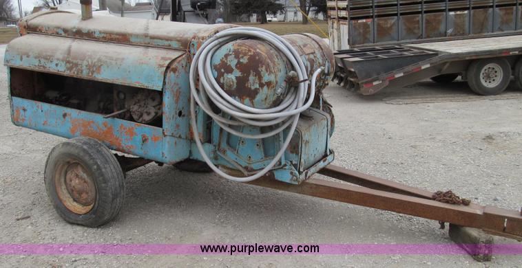 image for item E3674 Leroi air compressor