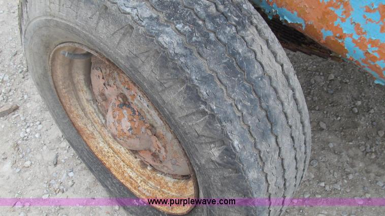 image for item E3674 Leroi air compressor