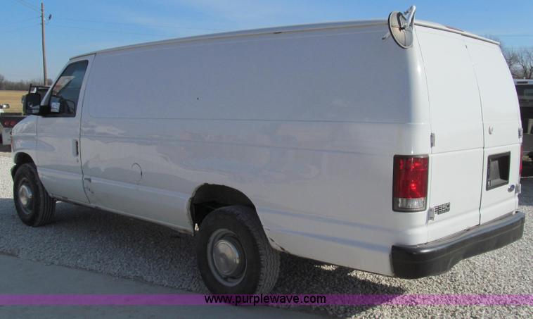 image for item E3676 2003 Ford E350 Super Duty cargo van
