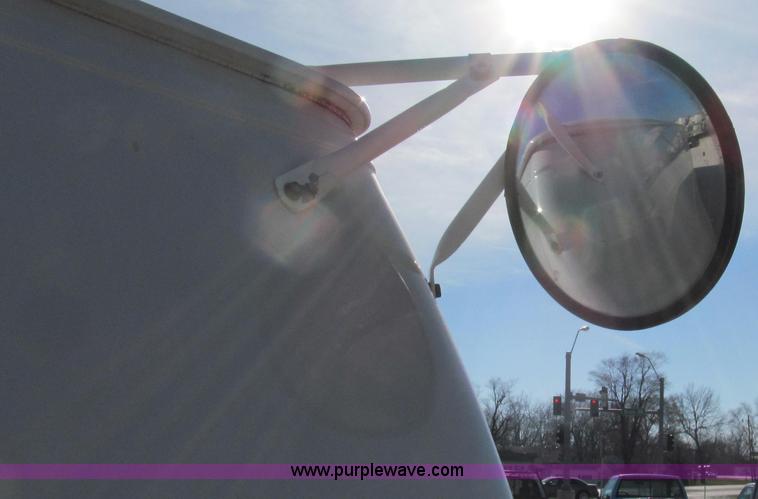 image for item E3676 2003 Ford E350 Super Duty cargo van