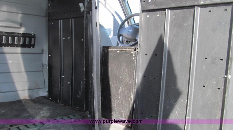 image for item E3676 2003 Ford E350 Super Duty cargo van
