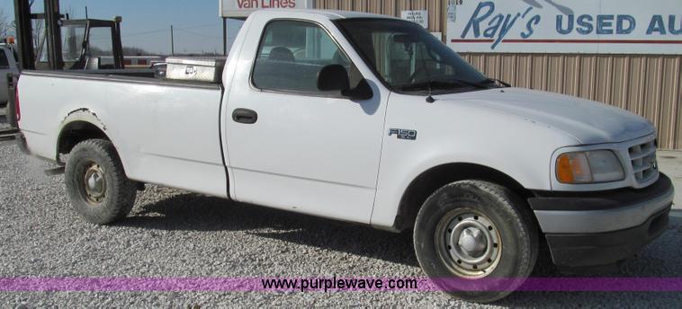 image for item E3677 2001 Ford F150 XL pickup truck