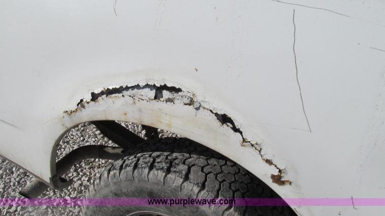 image for item E3677 2001 Ford F150 XL pickup truck