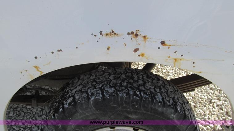 image for item E3677 2001 Ford F150 XL pickup truck