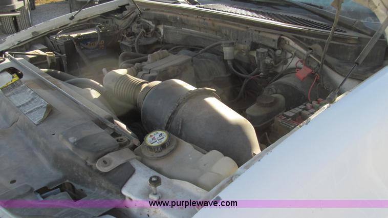 image for item E3677 2001 Ford F150 XL pickup truck