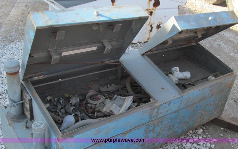 image for item E3678 Combination fuel tank and toolbox