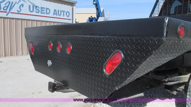 image for item E3680 2003 Dodge Ram 2500 flatbed truck