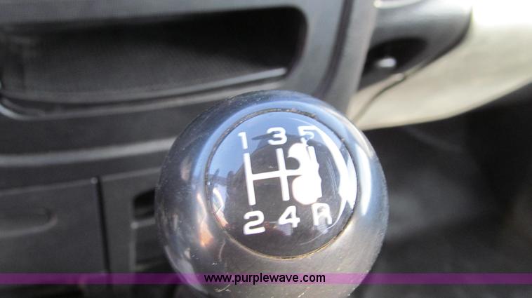 image for item E3680 2003 Dodge Ram 2500 flatbed truck