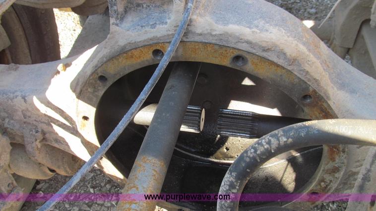 image for item E3681 1980 International 1840 Paystar semi truck