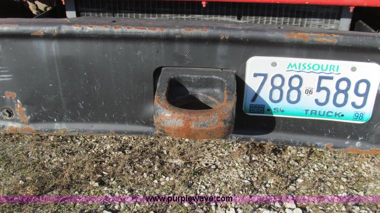 image for item E3681 1980 International 1840 Paystar semi truck