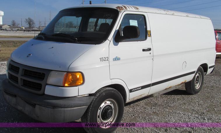 image for item E3682 2000 Dodge Ram 2500 cargo van