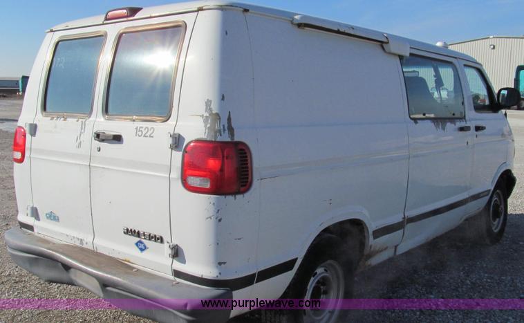 image for item E3682 2000 Dodge Ram 2500 cargo van