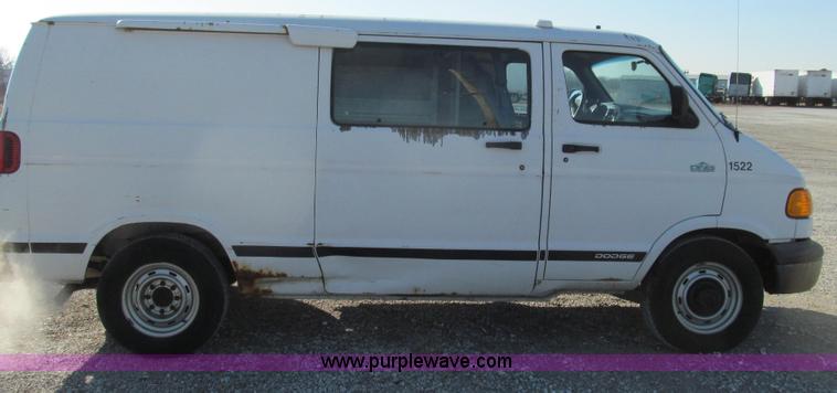 image for item E3682 2000 Dodge Ram 2500 cargo van