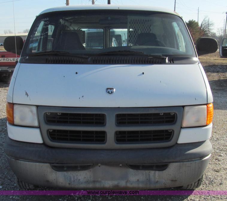 image for item E3682 2000 Dodge Ram 2500 cargo van