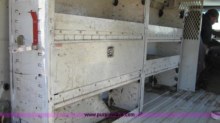 image for item E3682 2000 Dodge Ram 2500 cargo van