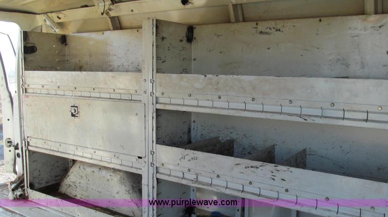 image for item E3682 2000 Dodge Ram 2500 cargo van
