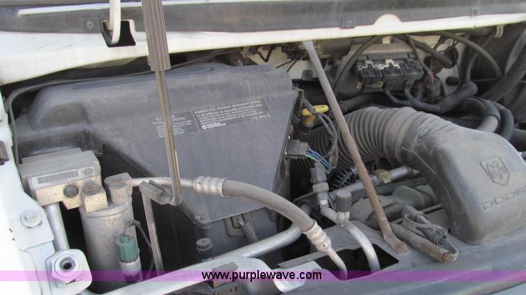 image for item E3682 2000 Dodge Ram 2500 cargo van
