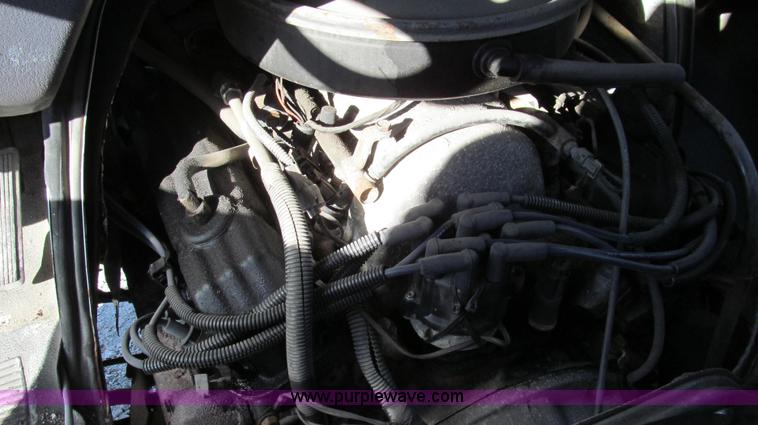 image for item E3682 2000 Dodge Ram 2500 cargo van