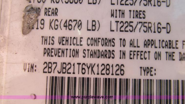 image for item E3682 2000 Dodge Ram 2500 cargo van