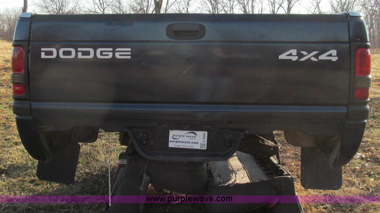 image for item E3683 Dodge 8'L pickup bed