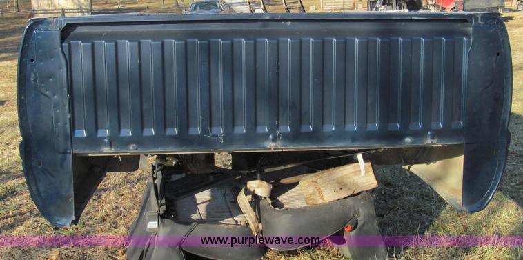 image for item E3683 Dodge 8'L pickup bed